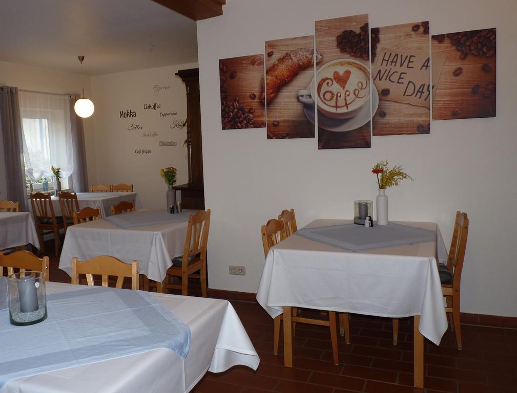 Gaestehaus Bacchus Wachenheim an der Weinstrasse Luaran gambar